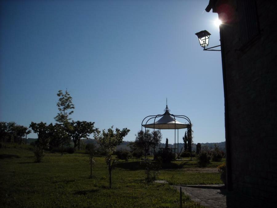 Bed and Breakfast Cascinale La Mimosa Cupramontana Exterior foto